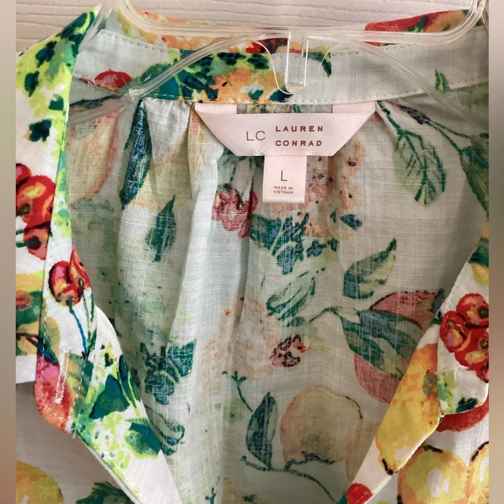 LC Lauren Conrad Top Size L - Picture 8 of 9